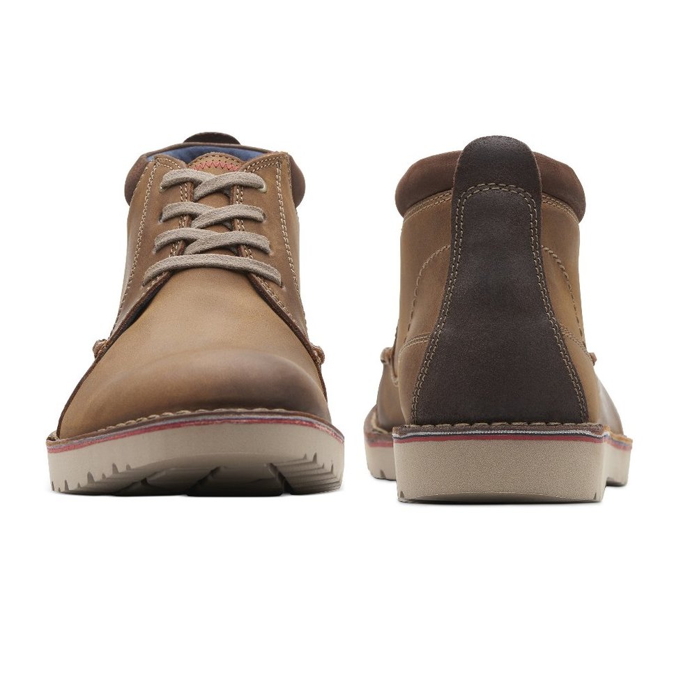 NEW Clarks Men's Vargo Casual Chukka Boots - Picture 3 of 16